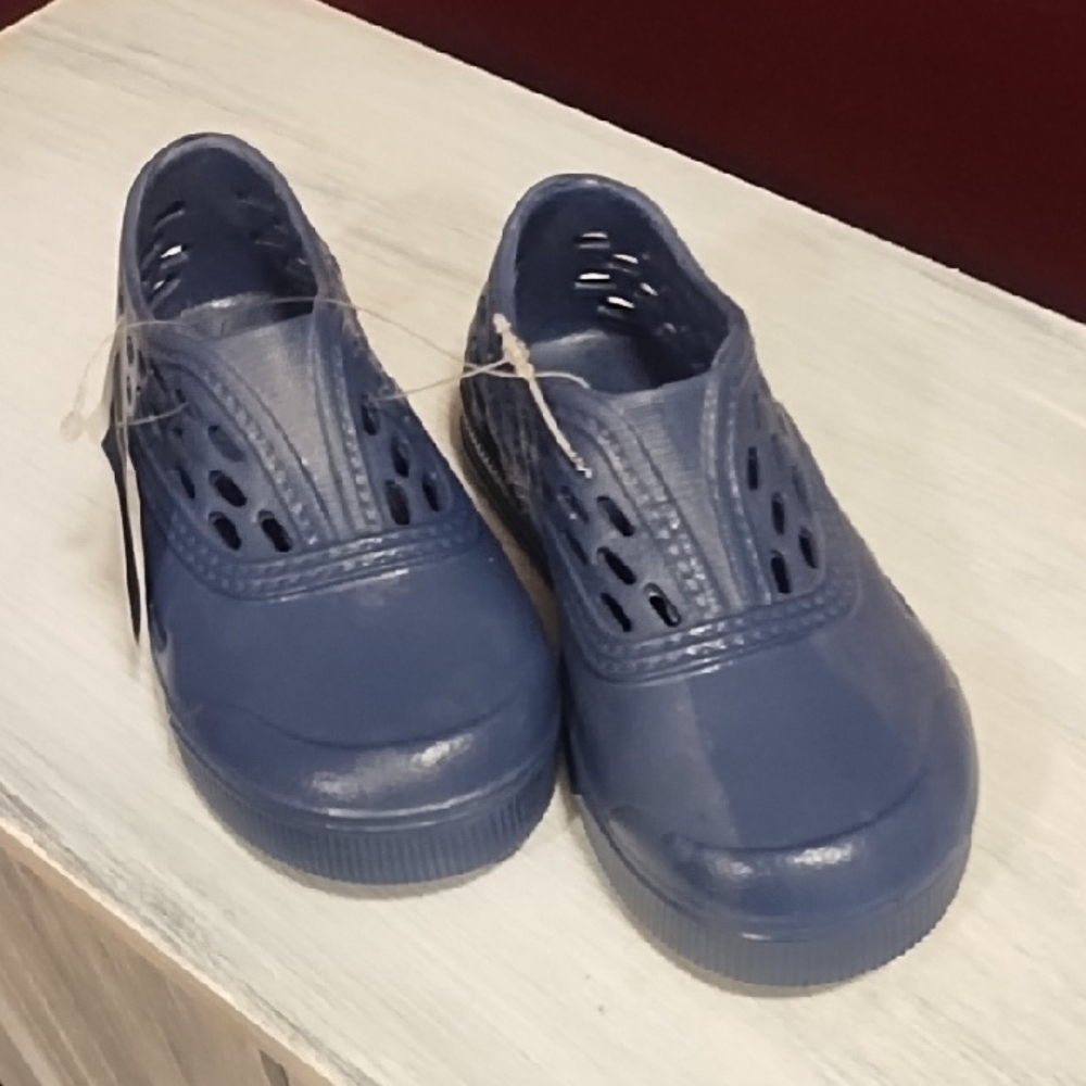 OshKosh B'gosh Kids Blue Water Shoes